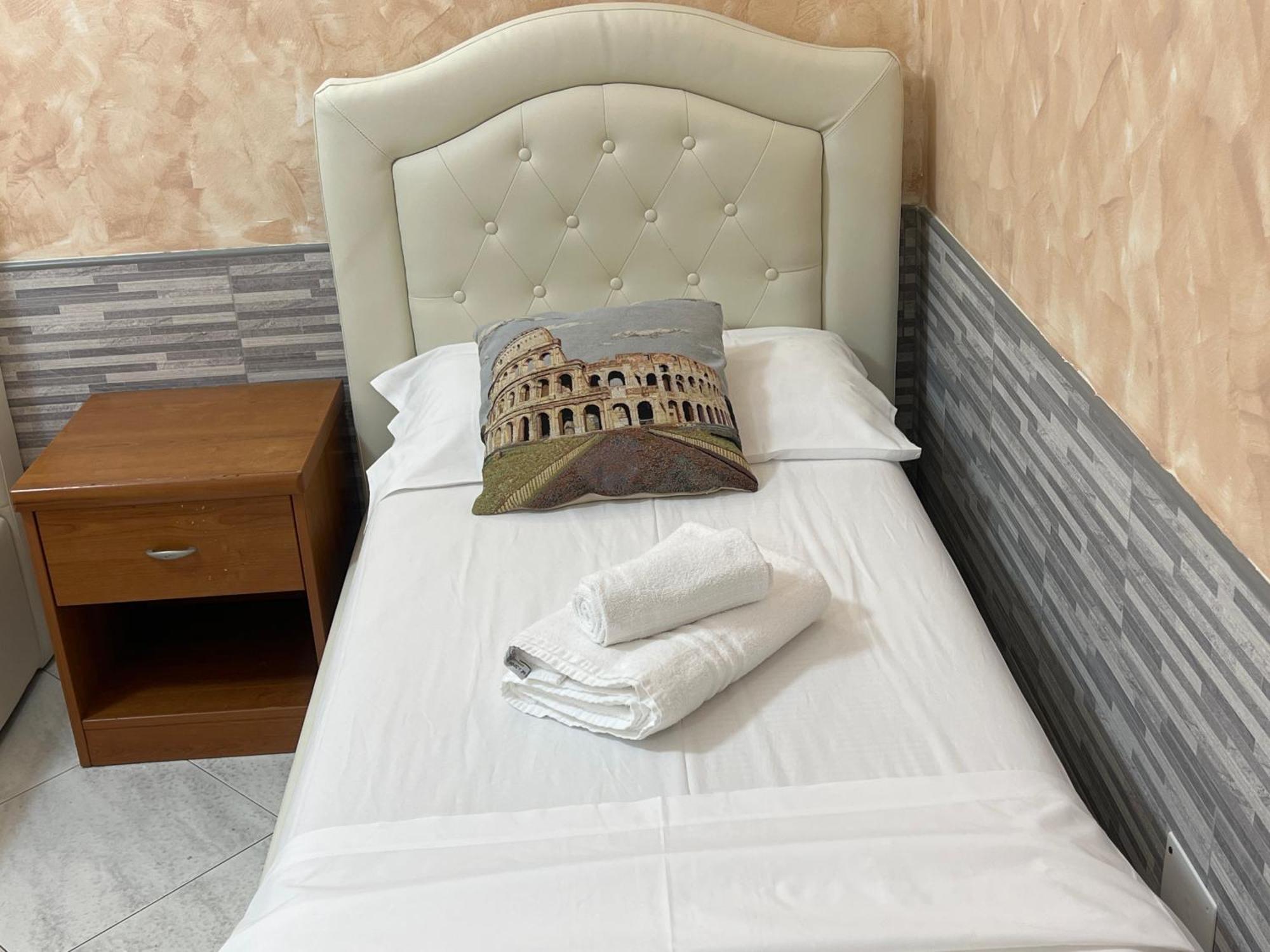 Relax On 2 - Guesthouse Rome Bagian luar foto